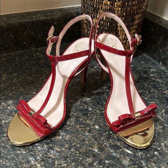 Vince Camuto Red And Gold Strappy Sandals With Bow Detail - Picture 1 of 4